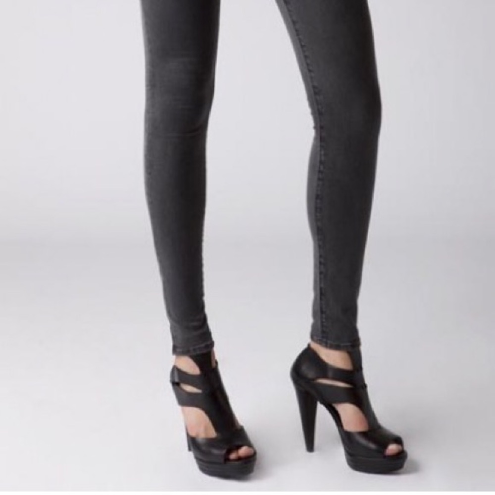 7 for All Mankind Grey Gwenevere Skinny Jeans - Picture 5 of 5